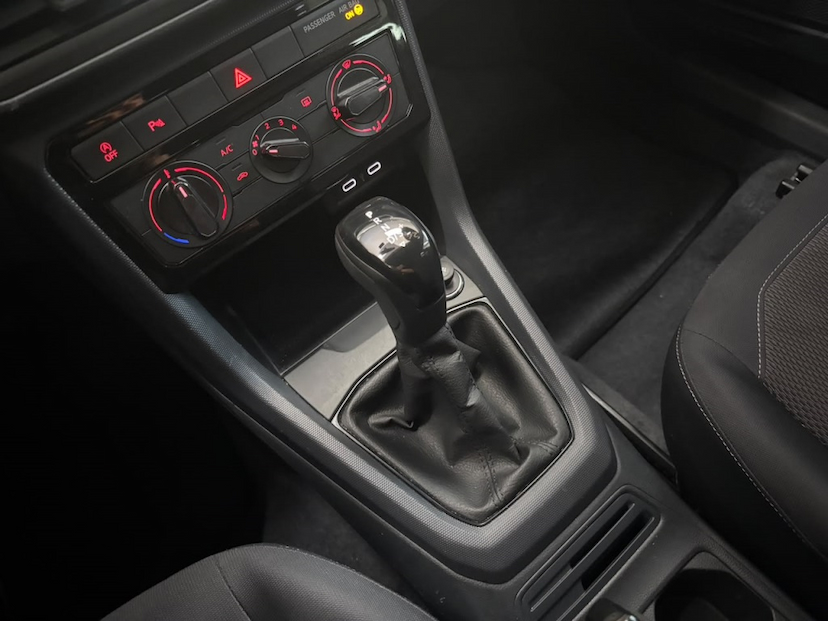 Foto do veículo VOLKSWAGEN T-CROSS 1.0 200 TSI TOTAL FLEX SENSE AUTOMÁTICO 2024 36.953 KM 101.777,00