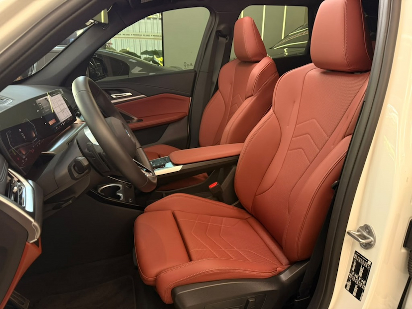 Foto do veículo BMW X1 2.0 16V TURBO GASOLINA SDRIVE20I M SPORT STEPTRONIC 2026 2.098 KM R$ 334.777,00