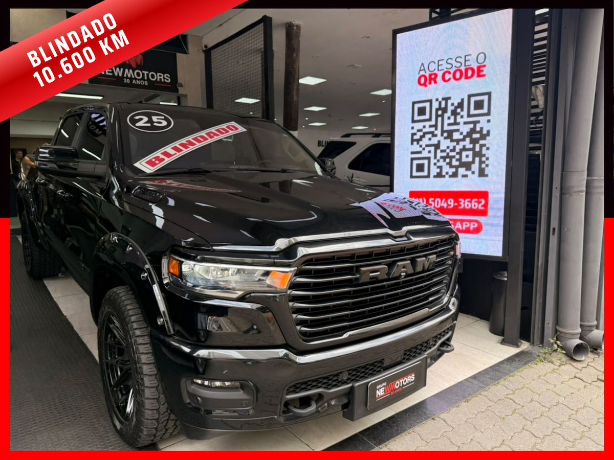 Foto do veículo RAM 1500 3.0 HURRICANE 6 BITURBO GASOLINA LARAMIE NIGHT EDITION CD 4X4 AUTOMÁTICO 2024/2025 10.617 KM R$ 579.777,00