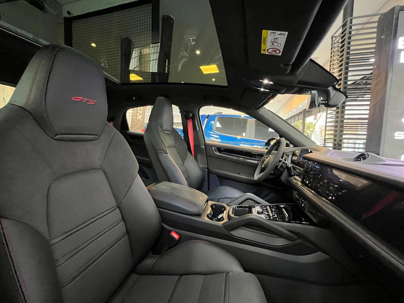 Foto do veículo PORSCHE CAYENNE 4.0 V8 GASOLINA GTS COUPÉ AWD TIPTRONIC S 2025 0 KM 1.149.777,00