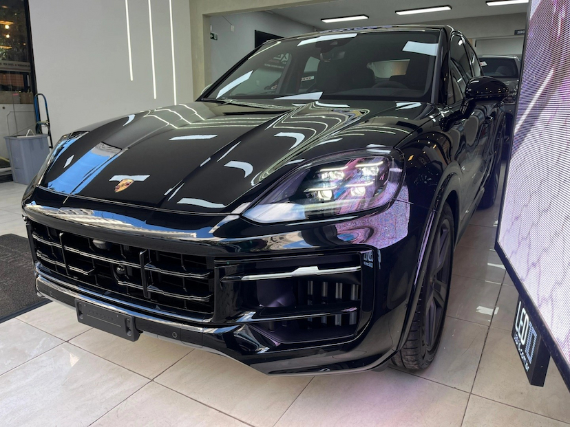 Foto do veículo PORSCHE CAYENNE 4.0 V8 GASOLINA GTS COUPÉ AWD TIPTRONIC S 2025 0 KM 1.149.777,00
