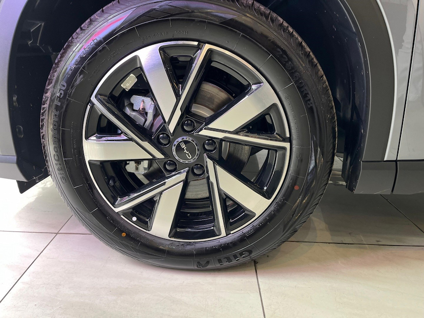 Foto do veículo BYD SONG PRO 1.5 DM-I HÍBRIDO GS AUTOMÁTICO 2026 0 KM 279.990,00