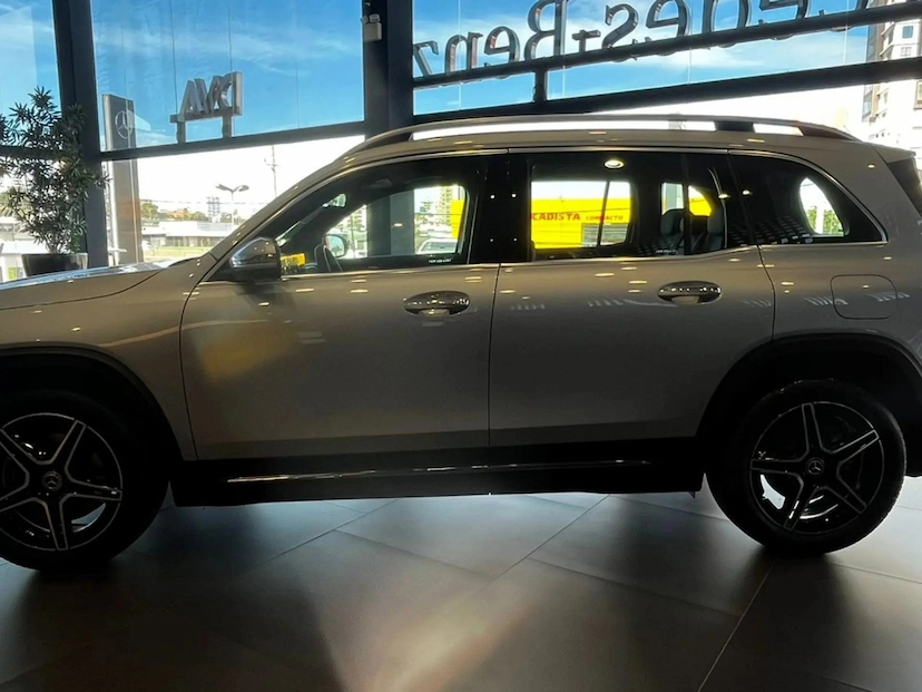Foto do veículo MERCEDES-BENZ GLB 220 2.0 MHEV AMG LINE 4MATIC 8G-DCT 2026 0 KM 391.800,00