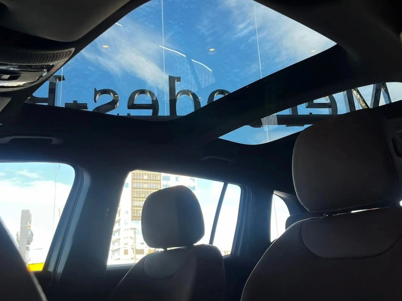 Foto do veículo MERCEDES-BENZ GLB 220 2.0 MHEV AMG LINE 4MATIC 8G-DCT 2026 0 KM 391.800,00