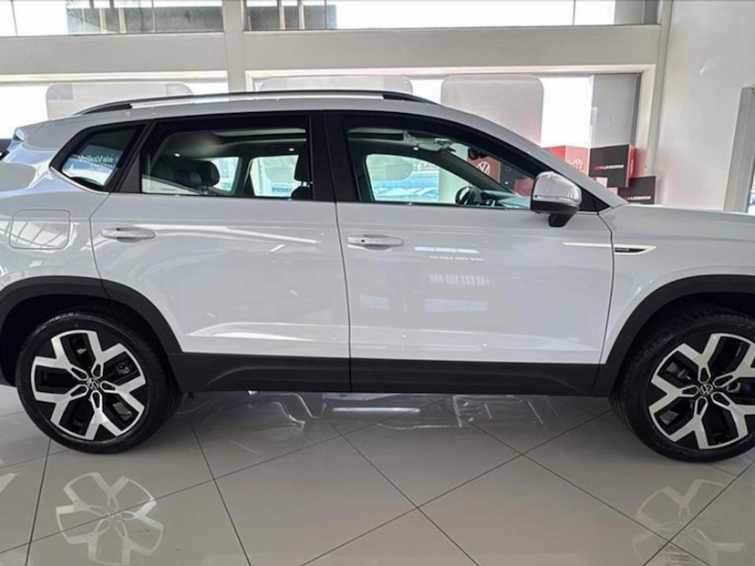 Foto do veículo VOLKSWAGEN TAOS 1.4 250 TSI TOTAL FLEX HIGHLINE AUTOMÁTICO 2026 0 KM 223.777,00