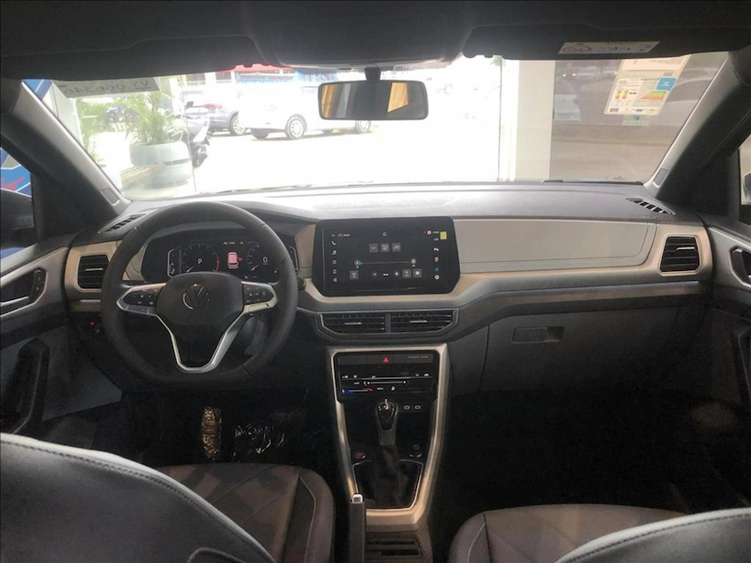 Foto do veículo VOLKSWAGEN T-CROSS 1.0 200 TSI TOTAL FLEX COMFORTLINE AUTOMÁTICO 2026 0 KM 153.900,00
