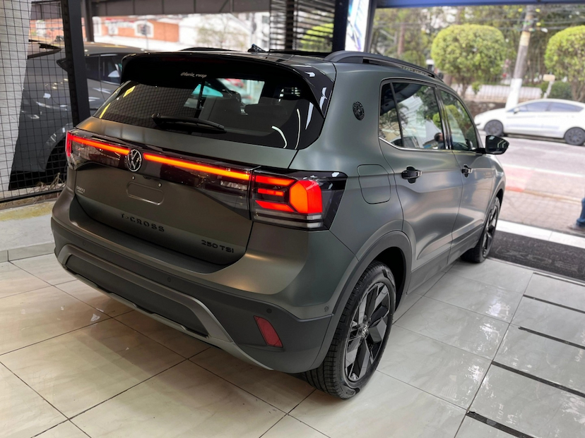 Foto do veículo VOLKSWAGEN T-CROSS 1.4 250 TSI TOTAL FLEX EXTREME AUTOMÁTICO 2026 0 KM 254.777,00