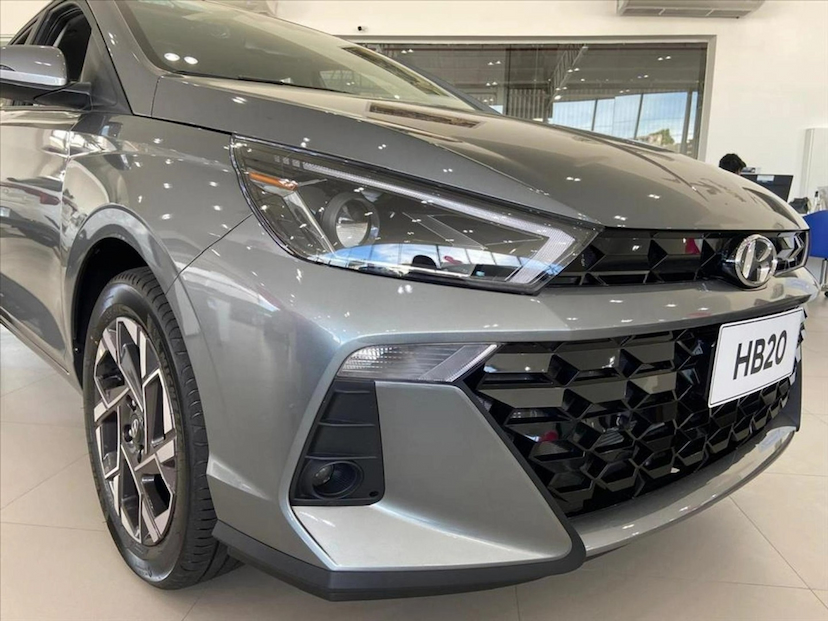 Foto do veículo HYUNDAI HB20 1.0 TGDI FLEX PLATINUM AUTOMÁTICO 2027 0 KM 122.300,00