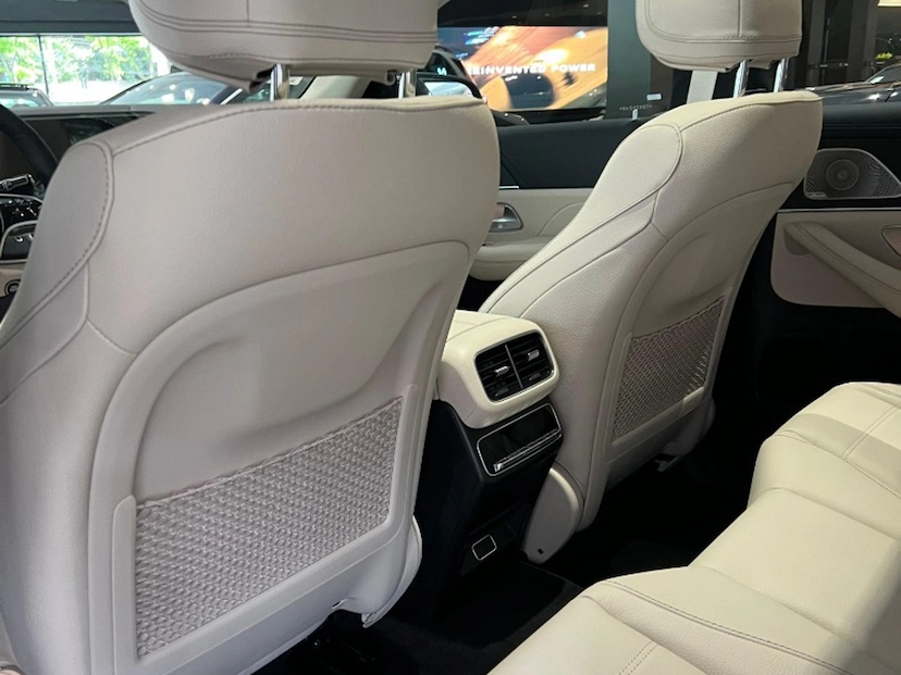 Foto do veículo MERCEDES-BENZ GLE 450D 3.0 I6 MHEV DIESEL 4MATIC 9G-TRONIC 2026 0 KM 829.900,00