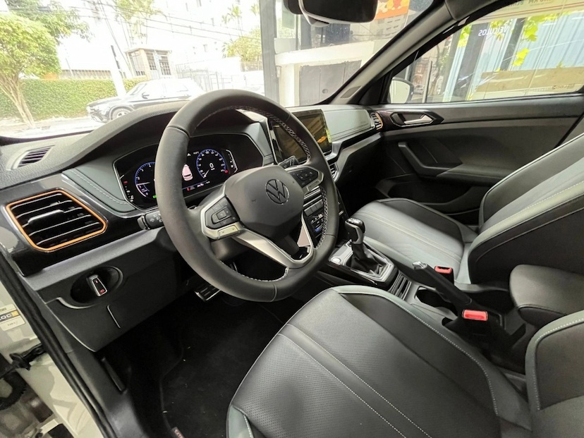 Foto do veículo VOLKSWAGEN T-CROSS 1.4 250 TSI TOTAL FLEX EXTREME AUTOMÁTICO 2026 0 KM 178.777,00