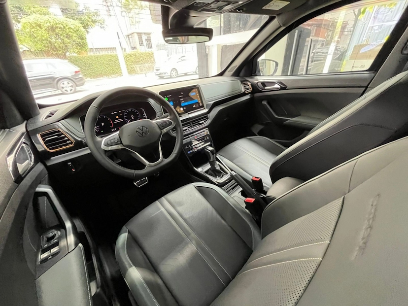 Foto do veículo VOLKSWAGEN T-CROSS 1.4 250 TSI TOTAL FLEX EXTREME AUTOMÁTICO 2026 0 KM 178.777,00