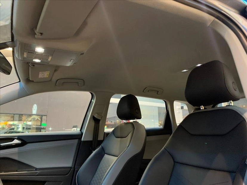 Foto do veículo VOLKSWAGEN TAOS 1.4 250 TSI TOTAL FLEX COMFORTLINE AUTOMÁTICO 2025 0 KM 185.600,00