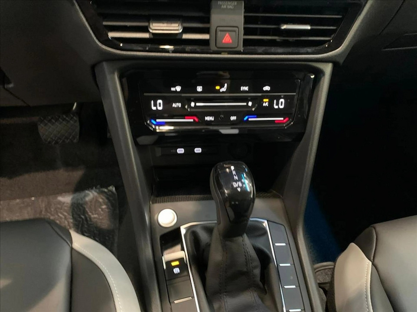 Foto do veículo VOLKSWAGEN TAOS 1.4 250 TSI TOTAL FLEX COMFORTLINE AUTOMÁTICO 2025 0 KM 185.600,00