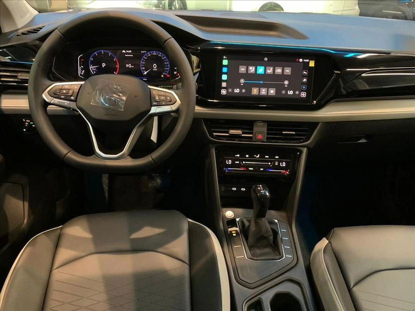 Foto do veículo VOLKSWAGEN TAOS 1.4 250 TSI TOTAL FLEX COMFORTLINE AUTOMÁTICO 2025 0 KM 185.600,00