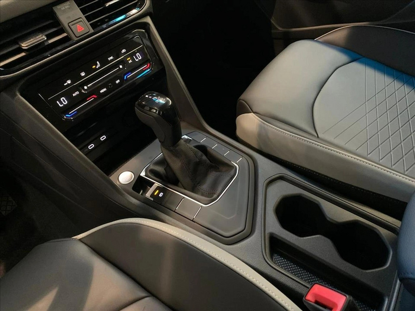 Foto do veículo VOLKSWAGEN TAOS 1.4 250 TSI TOTAL FLEX COMFORTLINE AUTOMÁTICO 2025 0 KM 185.600,00