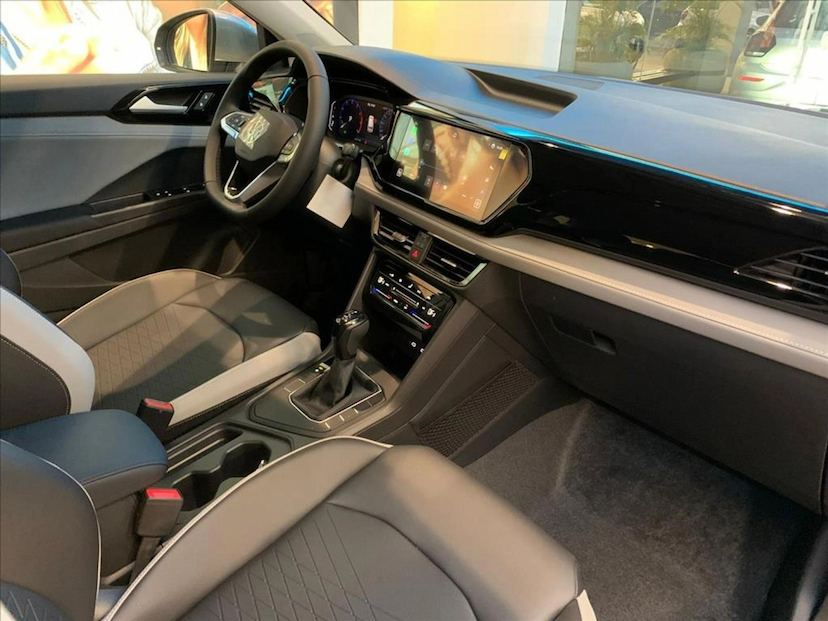 Foto do veículo VOLKSWAGEN TAOS 1.4 250 TSI TOTAL FLEX COMFORTLINE AUTOMÁTICO 2025 0 KM 185.600,00