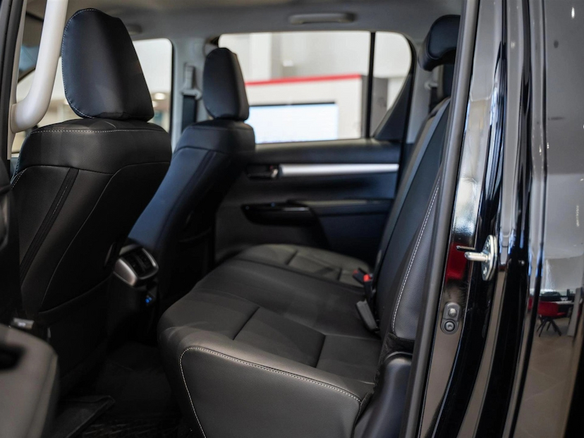Foto do veículo TOYOTA HILUX 2.8 D-4D TURBO DIESEL CD SRX 4X4 AUTOMÁTICO 2026 0 KM 314.800,00