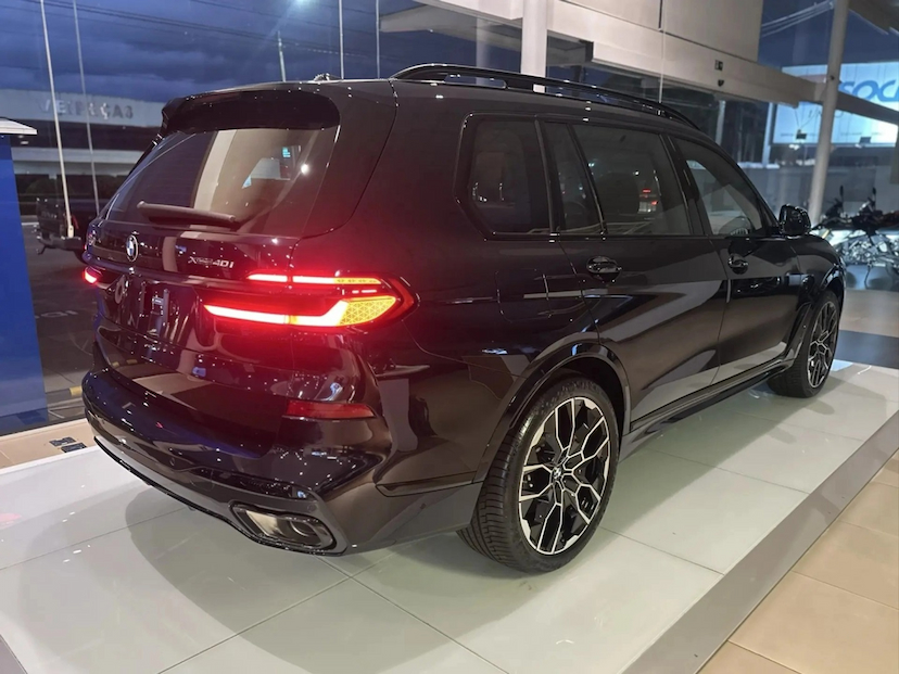Foto do veículo BMW X7 3.0 TWINPOWER GASOLINA XDRIVE40I M SPORT STEPTRONIC 2026 0 KM 968.690,00