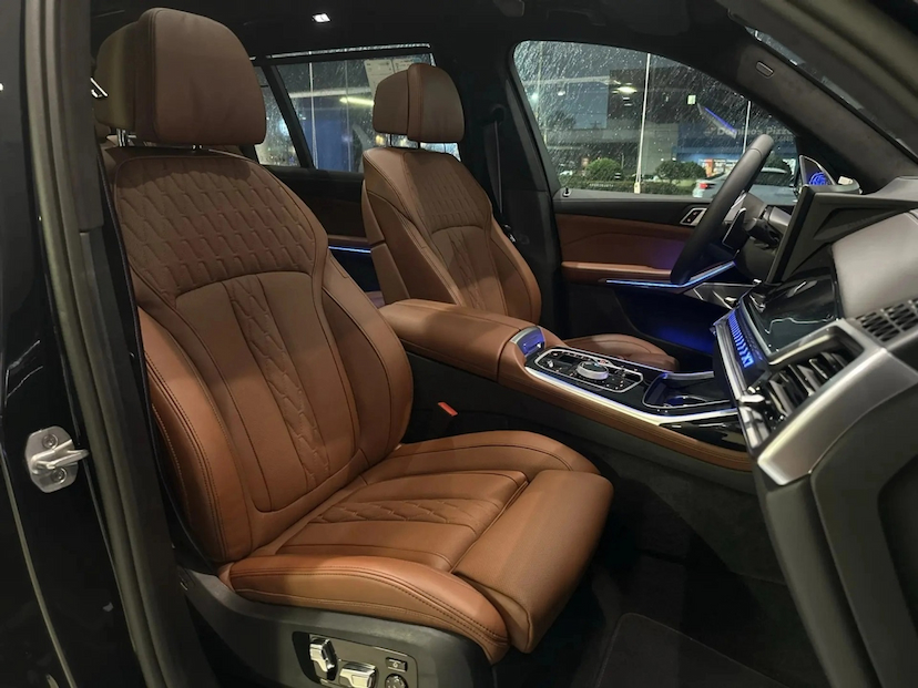 Foto do veículo BMW X7 3.0 TWINPOWER GASOLINA XDRIVE40I M SPORT STEPTRONIC 2026 0 KM 968.690,00