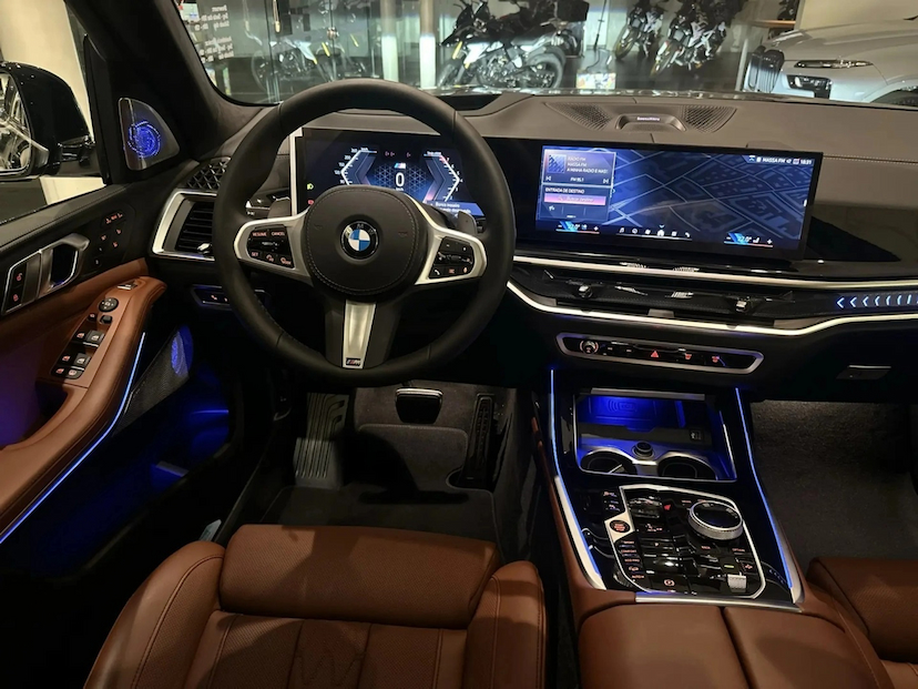 Foto do veículo BMW X7 3.0 TWINPOWER GASOLINA XDRIVE40I M SPORT STEPTRONIC 2026 0 KM 968.690,00