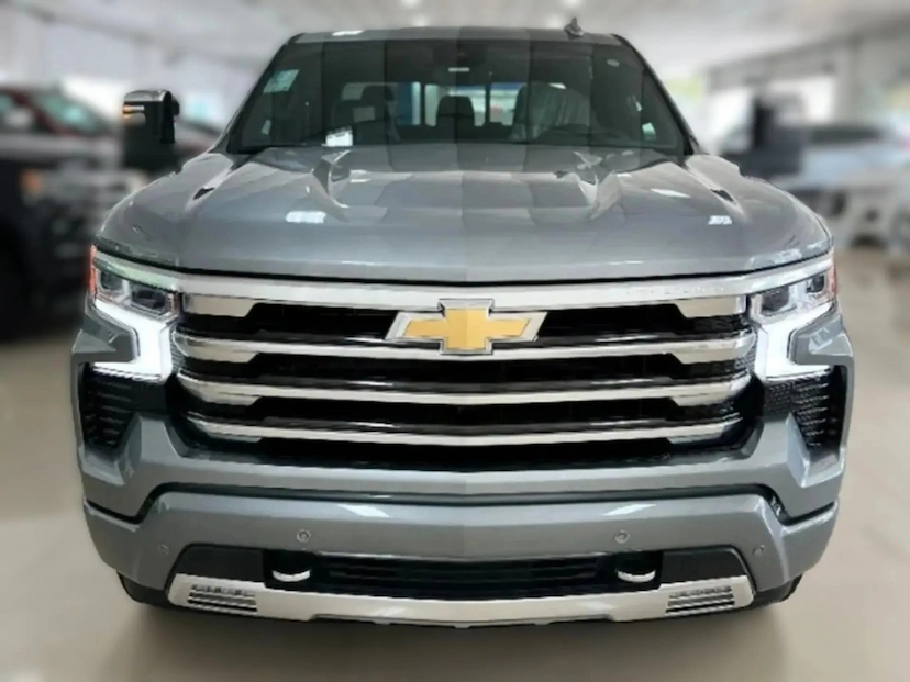 Foto do veículo CHEVROLET SILVERADO 5.3 V8 GASOLINA 1500 HIGH COUNTRY 4X4 AUTOMÁTICO 2026 0 KM 479.800,00