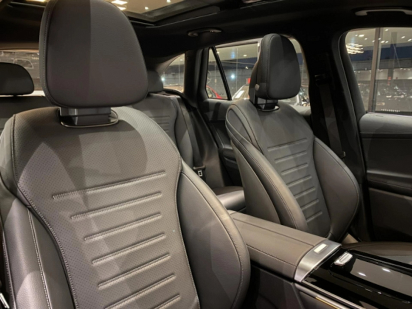 Foto do veículo MERCEDES-BENZ GLC 300 2.0 MHEV AMG LINE 4MATIC 9G-TRONIC 2026 0 KM 509.900,00
