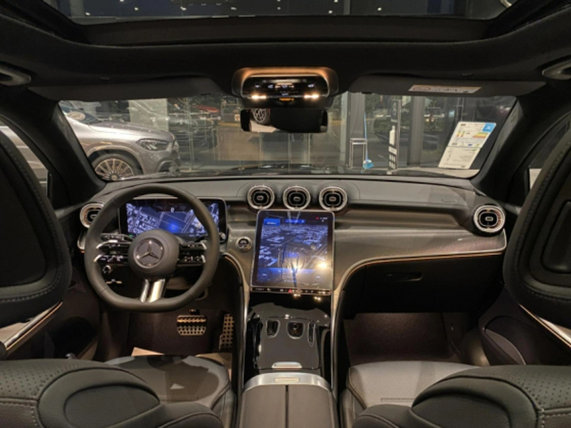 Foto do veículo MERCEDES-BENZ GLC 300 2.0 MHEV AMG LINE 4MATIC 9G-TRONIC 2026 0 KM 509.900,00