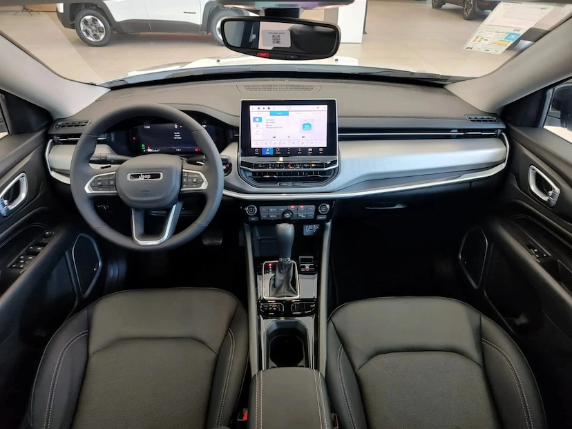 Foto do veículo JEEP COMPASS 2.0 HURRICANE 4 TURBO GASOLINA BLACKHAWK AT9 2026 0 KM 237.777,00