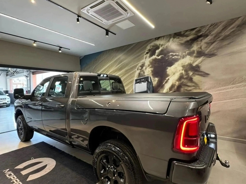Foto do veículo RAM 3500 6.7 I6 TURBO DIESEL LARAMIE NIGHT EDITION CD 4X4  AUTOMÁTICO 2026 0 KM 539.800,00