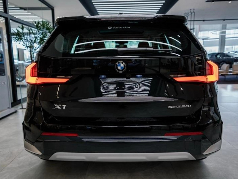 Foto do veículo BMW X1 2.0 16V TURBO GASOLINA SDRIVE20I X-LINE STEPTRONIC 2026 0 KM 349.890,00