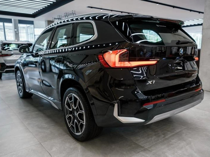 Foto do veículo BMW X1 2.0 16V TURBO GASOLINA SDRIVE20I X-LINE STEPTRONIC 2026 0 KM 349.890,00