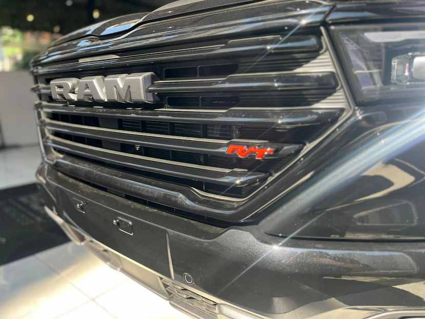 Foto do veículo RAM RAMPAGE 2.0 HURRICANE 4 TURBO FLEX R/T 4X4 AUTOMÁTICO 2027 0 KM 224.780,00