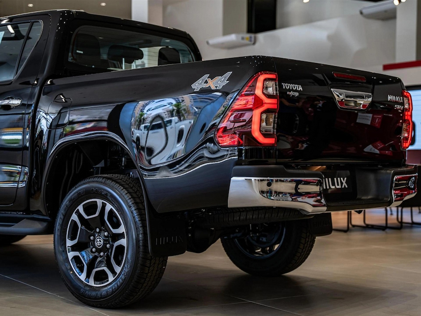 Foto do veículo TOYOTA HILUX 2.8 D-4D TURBO DIESEL CD SRV 4X4 AUTOMÁTICO 2026 0 KM 284.800,00