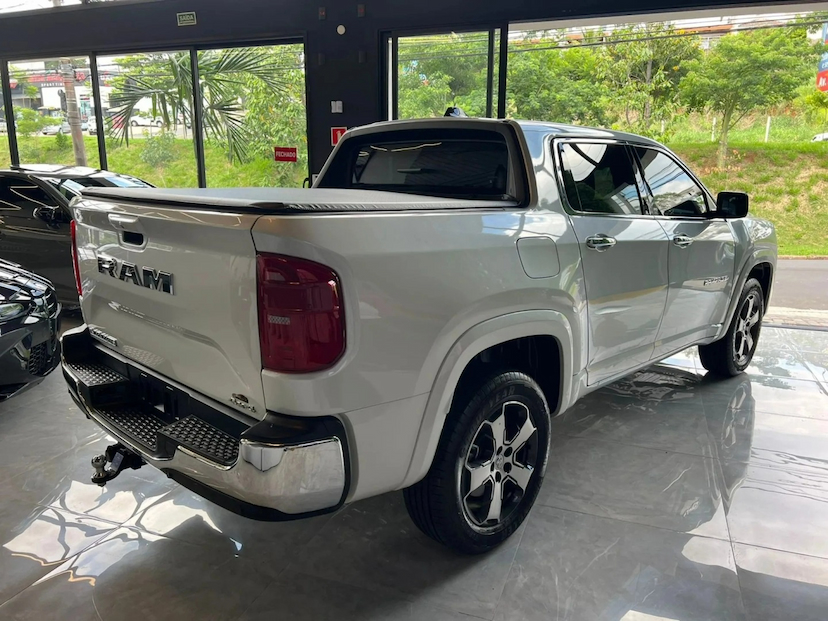 Foto do veículo RAM RAMPAGE 2.2 TURBO DIESEL LARAMIE 4X4 AUTOMÁTICO 2027 0 KM 224.780,00