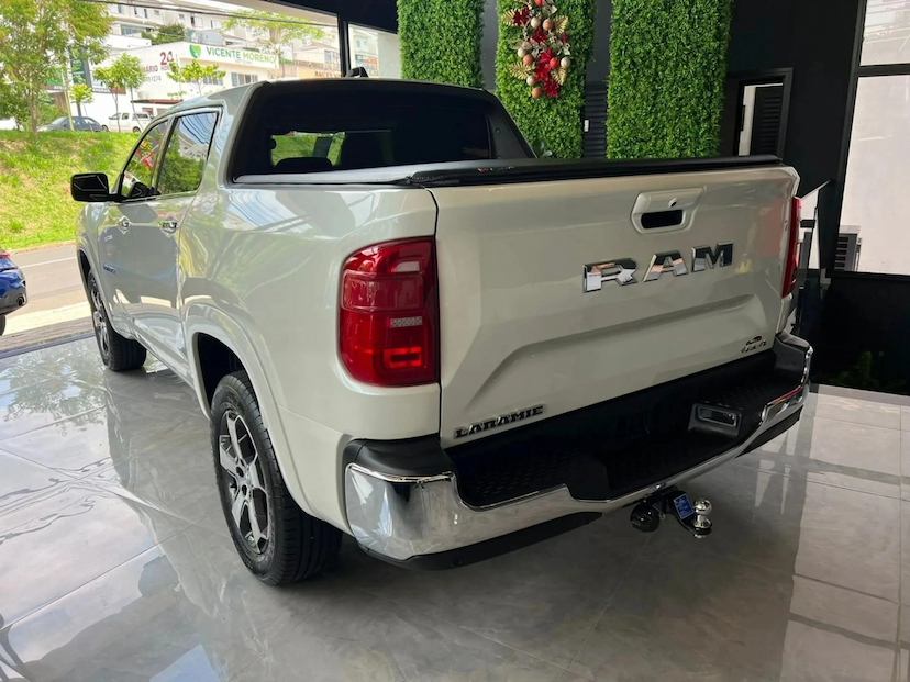 Foto do veículo RAM RAMPAGE 2.2 TURBO DIESEL LARAMIE 4X4 AUTOMÁTICO 2027 0 KM 224.780,00
