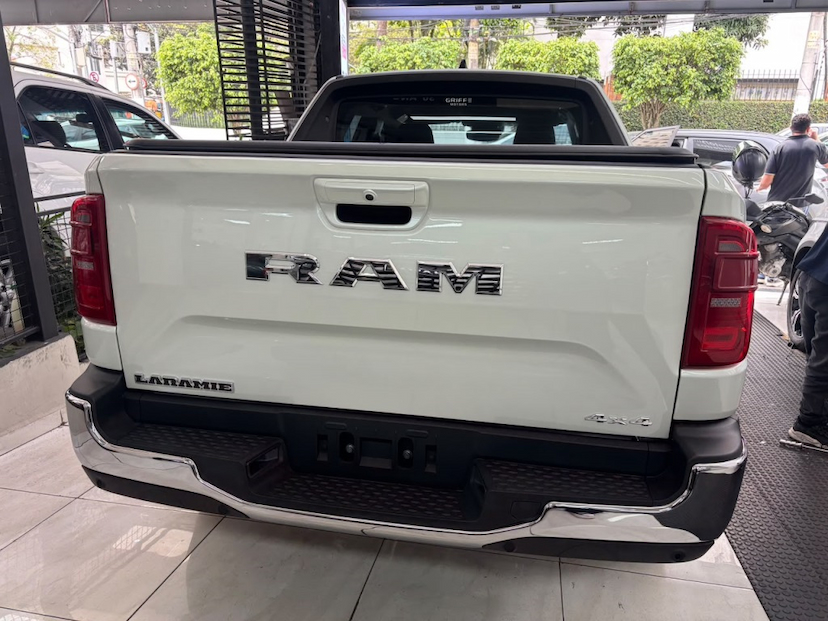 Foto do veículo RAM RAMPAGE 2.2 TURBO DIESEL LARAMIE 4X4 AUTOMÁTICO 2027 0 KM 219.980,00