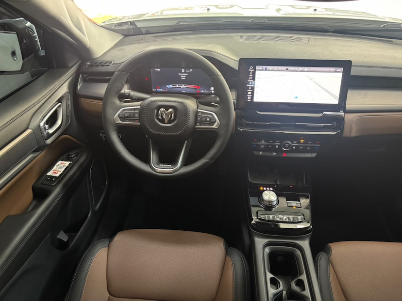 Foto do veículo RAM RAMPAGE 2.2 TURBO DIESEL LARAMIE 4X4 AUTOMÁTICO 2027 0 KM 219.980,00