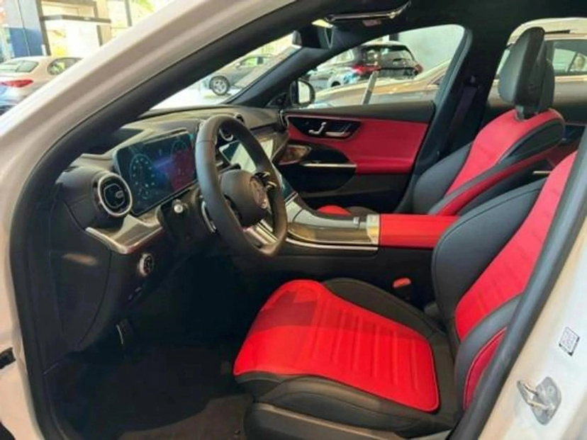 Foto do veículo MERCEDES-BENZ C 300 2.0 EQ BOOST HÍBRIDO AMG LINE 9G-TRONIC 2026 0 KM 449.800,00
