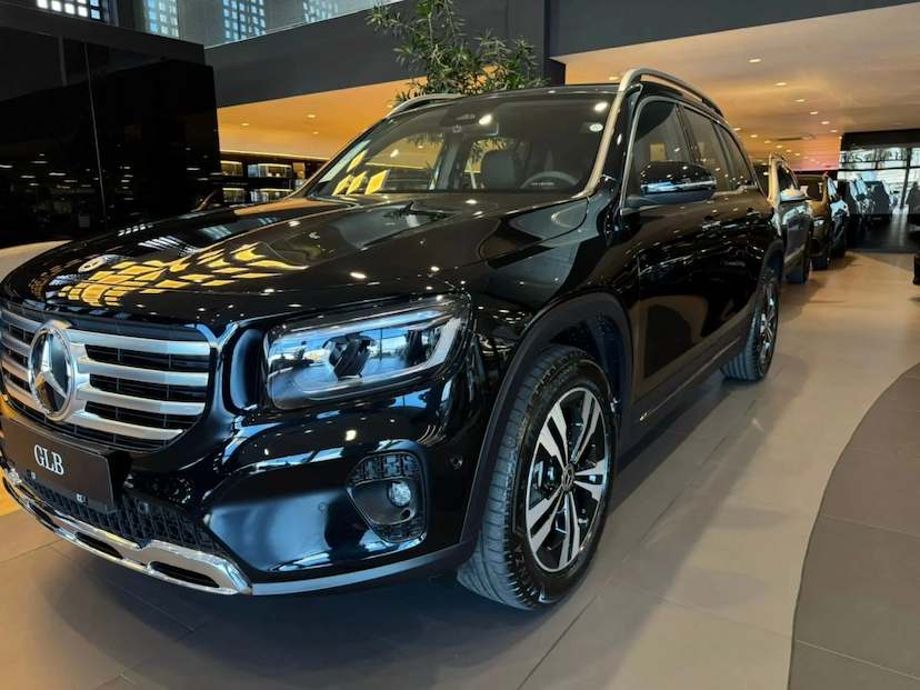 Foto do veículo MERCEDES-BENZ GLB 220 2.0 MHEV PROGRESSIVE 4MATIC 8G-DCT 2026 0 KM 369.700,00