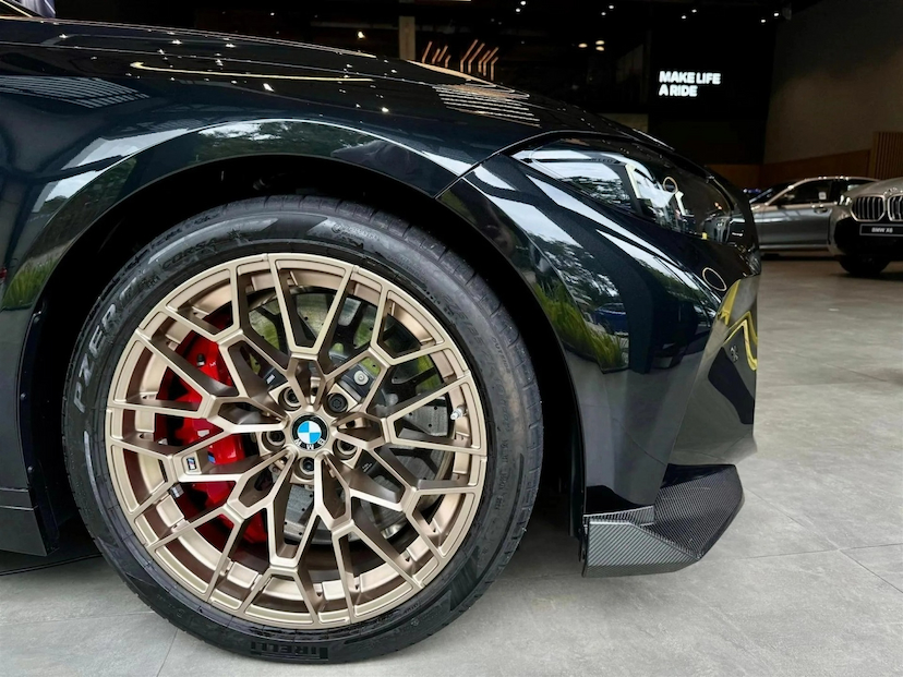 Foto do veículo BMW M4 3.0 I6 TWINTURBO GASOLINA COUPÉ CS M STEPTRONIC 2025 0 KM 1.389.900,00