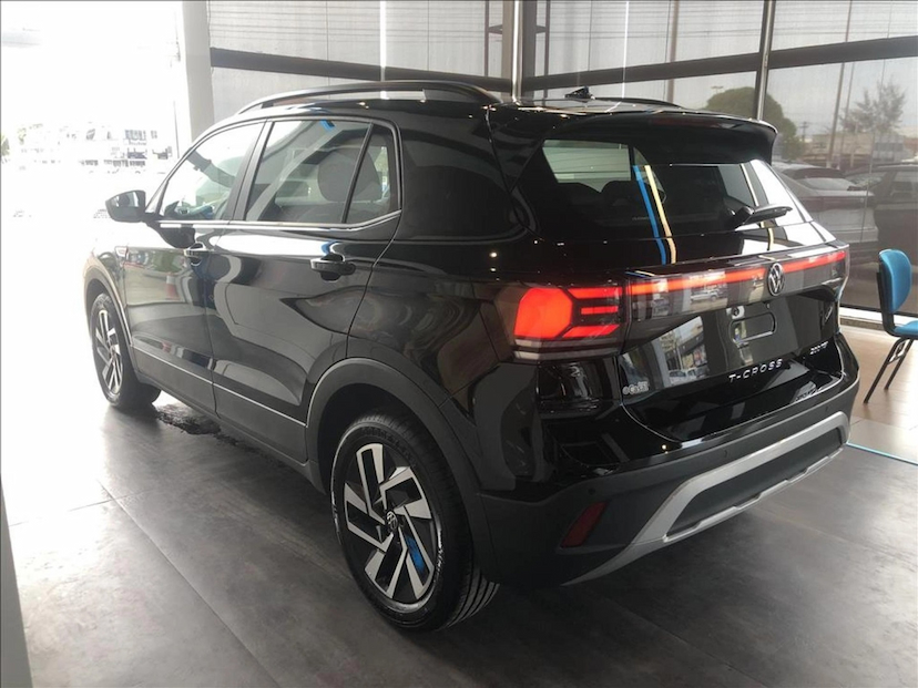 Foto do veículo VOLKSWAGEN T-CROSS 1.0 200 TSI TOTAL FLEX AUTOMÁTICO 2026 0 KM 245.890,00