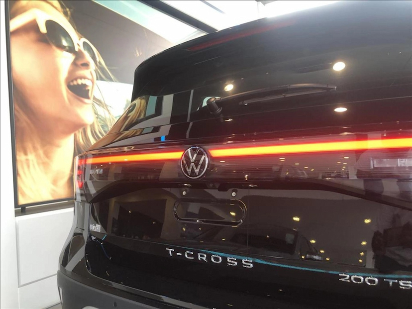 Foto do veículo VOLKSWAGEN T-CROSS 1.0 200 TSI TOTAL FLEX AUTOMÁTICO 2026 0 KM 245.890,00