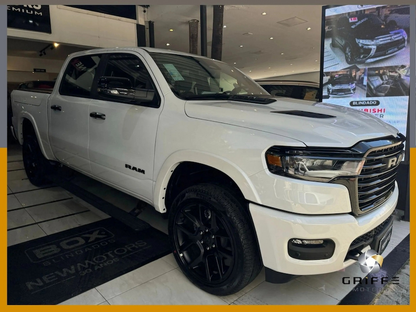 Foto do veículo RAM 1500 3.0 HURRICANE 6 BITURBO GASOLINA LARAMIE NIGHT EDITION CD 4X4 AUTOMÁTICO 2025 0 KM 594.690,00