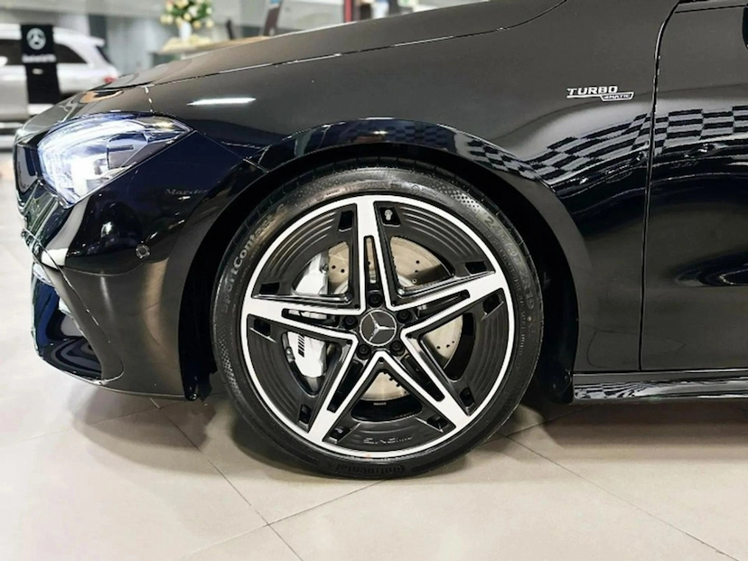 Foto do veículo MERCEDES-BENZ CLA 35 AMG 2.0 MHEV 4MATIC 8G-DCT 2025 0 KM 504.790,00