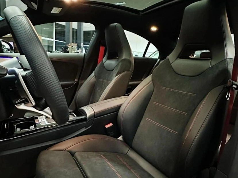 Foto do veículo MERCEDES-BENZ CLA 35 AMG 2.0 MHEV 4MATIC 8G-DCT 2025 0 KM 504.790,00