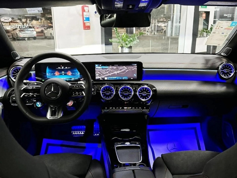 Foto do veículo MERCEDES-BENZ CLA 35 AMG 2.0 MHEV 4MATIC 8G-DCT 2025 0 KM 504.790,00