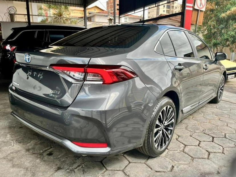 Foto do veículo TOYOTA COROLLA 1.8 VVT-I HYBRID FLEX ALTIS PREMIUM CVT 2026 0 KM 195.490,00