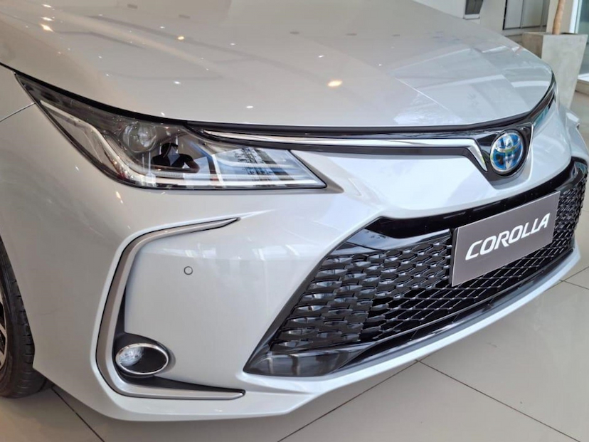 Foto do veículo TOYOTA COROLLA 1.8 VVT-I HYBRID FLEX ALTIS PREMIUM CVT 2026 0 KM 195.490,00