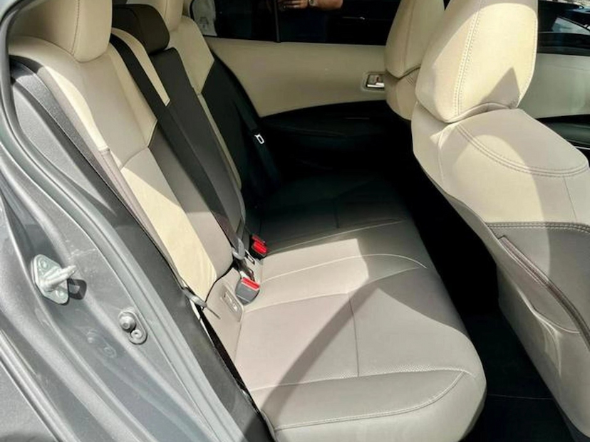 Foto do veículo TOYOTA COROLLA 1.8 VVT-I HYBRID FLEX ALTIS PREMIUM CVT 2026 0 KM 195.490,00