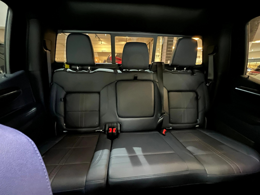 Foto do veículo CHEVROLET SILVERADO 5.3 V8 GASOLINA 1500 HIGH COUNTRY 4X4 AUTOMÁTICO 2026 0 KM 479.800,00